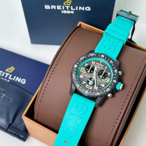 Breitling Super Clone Uhren kaufen - Exklusive Carbonfaser Chronograph 1100106243 - front view | Breitling