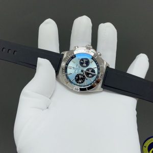 Breitling Superocean Heritage Super Clone AAA+ Replica Uhr - Top Qualität 1143236155 - side view