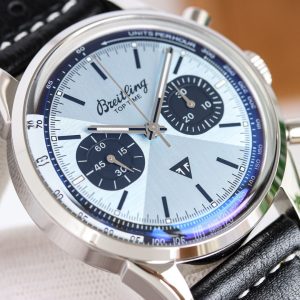Breitling Top Time Replica: Super Clone 1:1 AAA+ Qualität 1145138797 - macro shot | Breitling